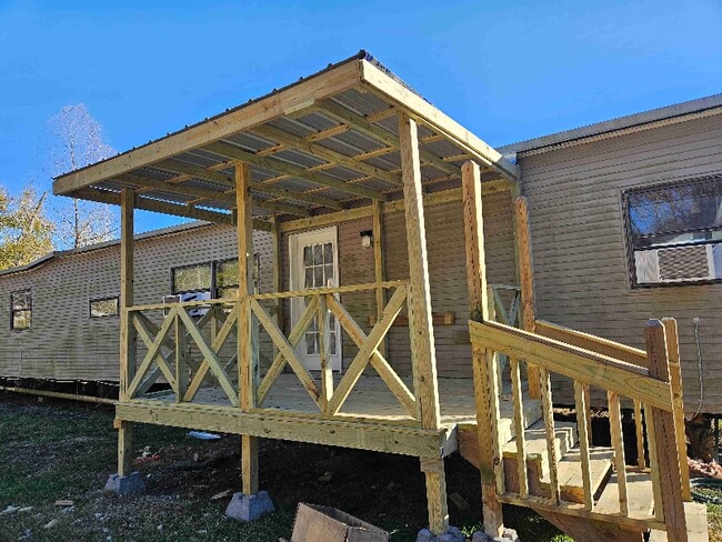 230 Decker Rd in Vidor, TX - Building Photo - Building Photo