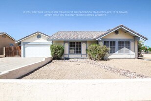 5704 W Villa Theresa Dr in Glendale, AZ - Building Photo