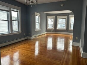 40 Larch St in Pawtucket, RI - Building Photo - Building Photo