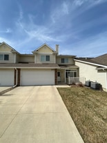 1232 SE Birch Ln in Ankeny, IA - Building Photo