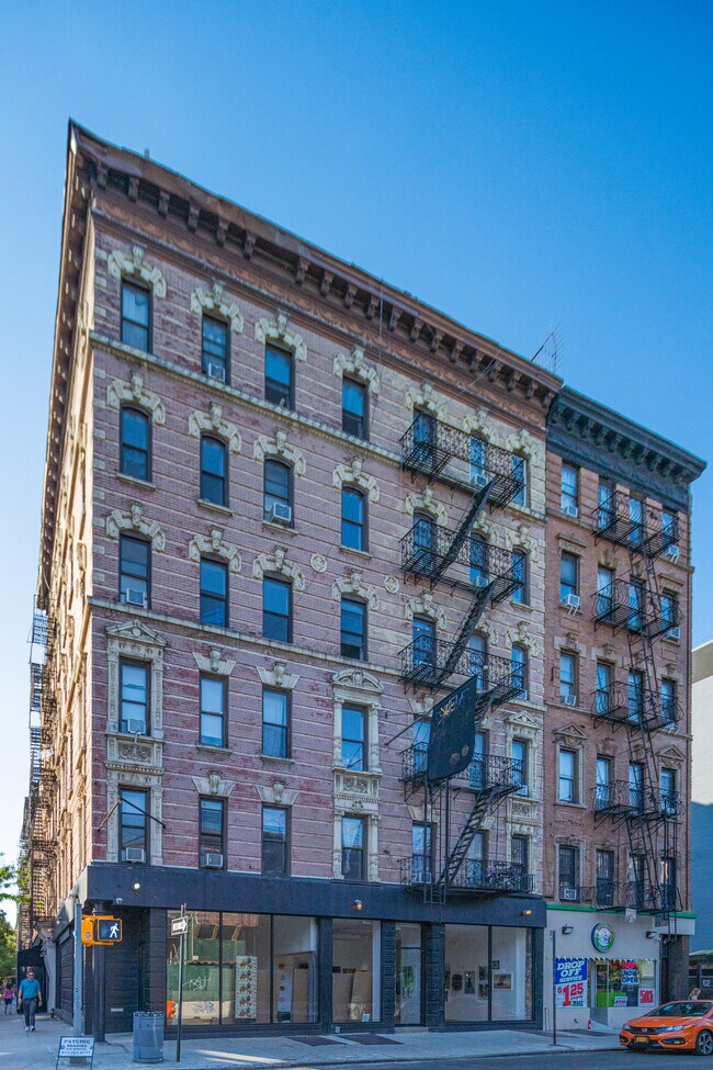 235-237 E 4th St in New York, NY - Building Photo - Building Photo