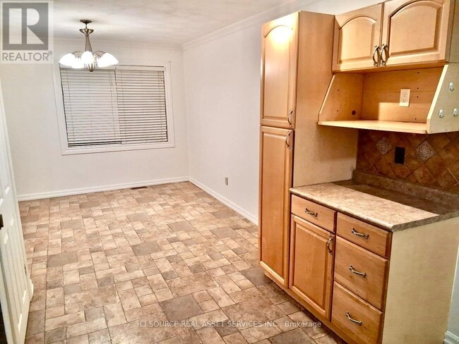 146 Langarth St W in London, ON - Building Photo - Building Photo