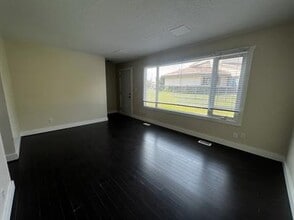 9811-9110 110 Ave in Fort St John, BC - Building Photo - Building Photo