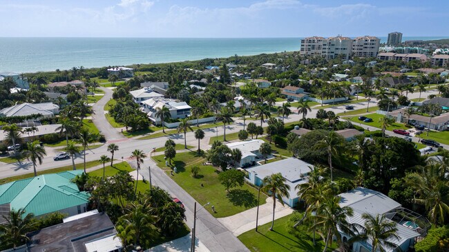 1919 Mimosa Ave in Fort Pierce, FL - Building Photo - Building Photo