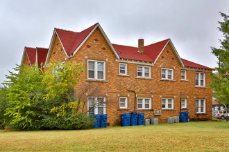 129-133 NW 30th St in Oklahoma City, OK - Building Photo - Building Photo