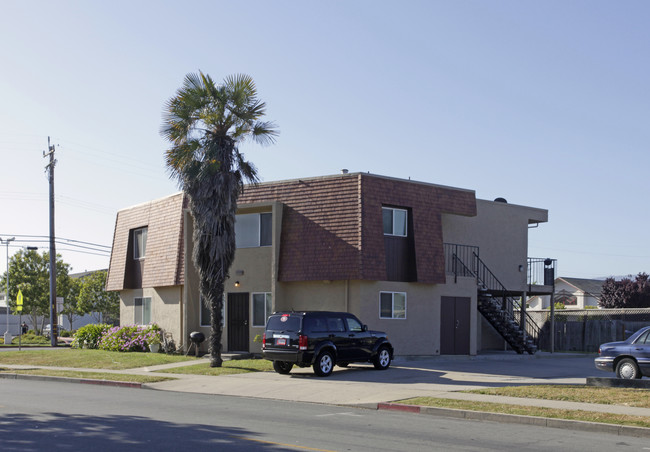 912 Iverson St in Salinas, CA - Foto de edificio - Building Photo