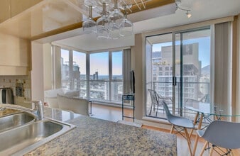 1300 Pacific Blvd, Unit SI ID1345528P in Vancouver, BC - Building Photo - Building Photo