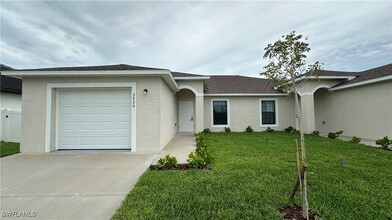 3426 SW 17th Ave in Cape Coral, FL - Building Photo - Building Photo