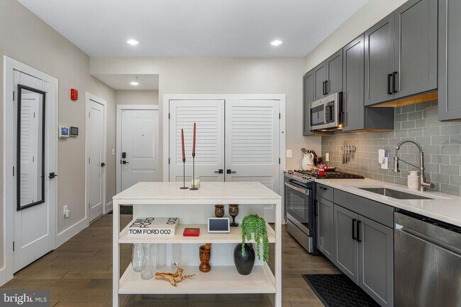 1028 Bladensburg Rd NE in Washington, DC - Building Photo - Building Photo