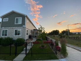 605 Stonebridge Dr in Longmont, CO - Building Photo