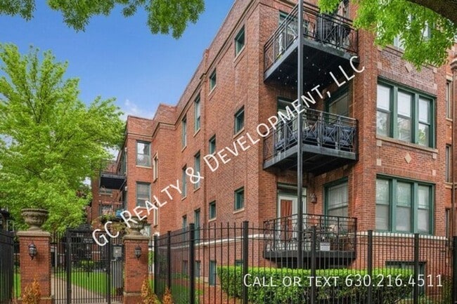 property at 1136 W Pratt Blvd