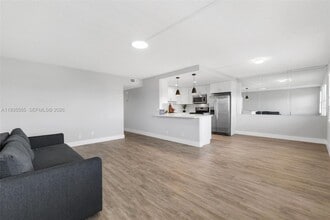 4025 Yarmouth E in Boca Raton, FL - Building Photo - Building Photo