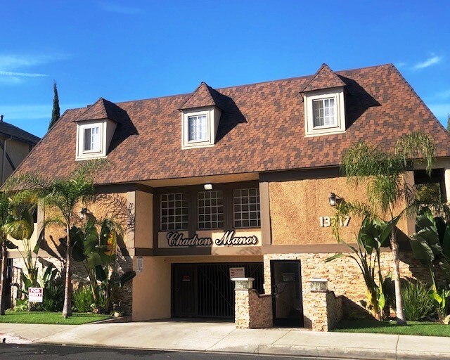 13717 Chadron Ave Apartments and Nearby Hawthorne Apartments For Rent