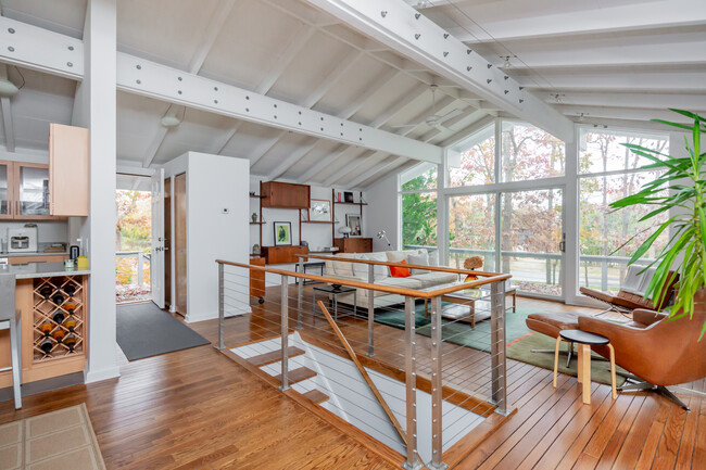 property at 1099 Springs Fireplace Rd