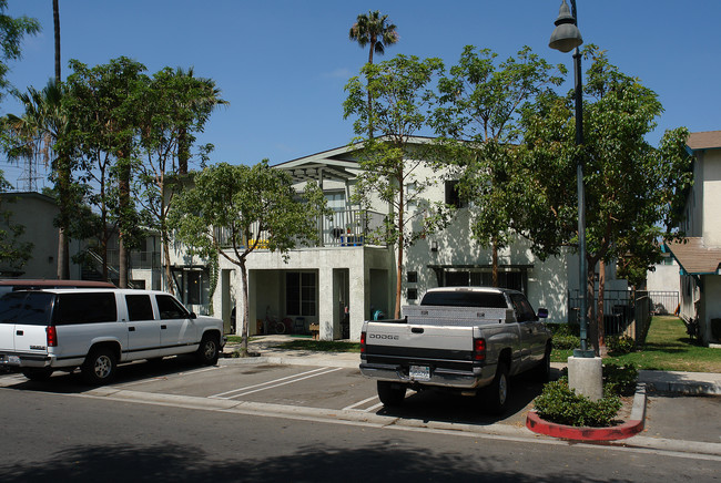 1617 S Calle Del Mar in Anaheim, CA - Building Photo - Building Photo