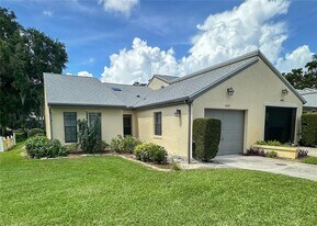6810 Royal Cres St in Inverness, FL - Building Photo