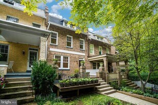 2030 Pierce Mill Rd NW in Washington, DC - Building Photo