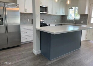 2125 W Verde Ln in Phoenix, AZ - Building Photo - Building Photo