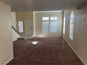 19 Fantasia Ln in Henderson, NV - Building Photo - Building Photo