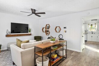 1814 Neely Ave in Atlanta, GA - Building Photo - Building Photo