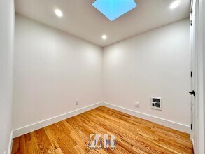 936 4th Ave in Brooklyn, NY - Building Photo - Building Photo