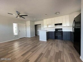 9467 Landry McKee Ln in El Paso, TX - Building Photo - Building Photo