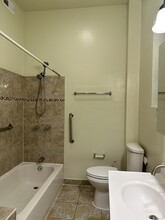 1538 W 19th St, Unit 2F in Chicago, IL - Building Photo - Building Photo