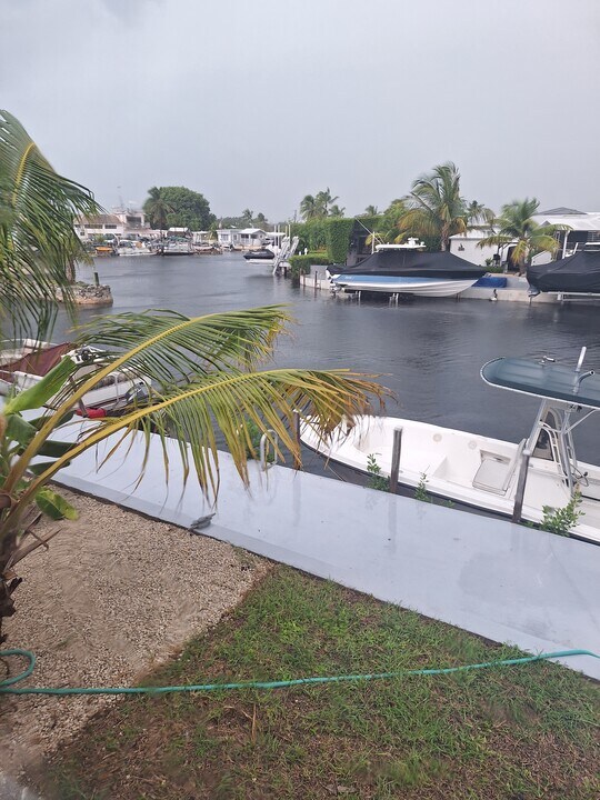 1115 Calder Rd in Key Largo, FL - Building Photo