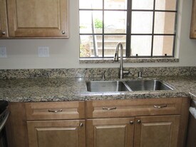 2812 Newcastle Way in Carlsbad, CA - Building Photo