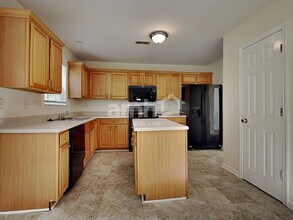 9117 Hollow Ridge Ln in Charlotte, NC - Building Photo - Building Photo