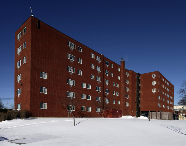 Lockwood Plaza Apartments in Providence, RI - Building Photo - Building Photo