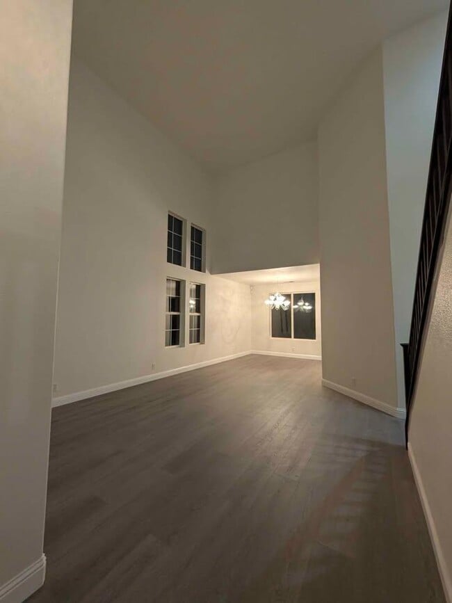 1901 Oregano Way in Tracy, CA - Building Photo - Building Photo