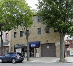 260-262 Broadway in Bayonne, NJ - Building Photo - Building Photo