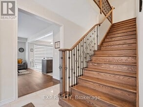 2 Sun Hvn Ln in Thorold, ON - Building Photo - Building Photo