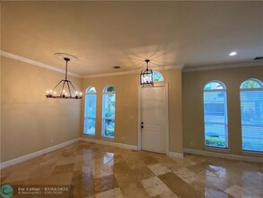 105 Via Floresta Dr in Boca Raton, FL - Building Photo - Building Photo