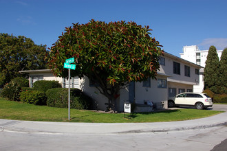 2902-2908 Jarvis St in San Diego, CA - Building Photo - Building Photo