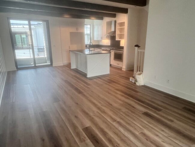 1301 Bergamo Pl in Encinitas, CA - Building Photo - Building Photo