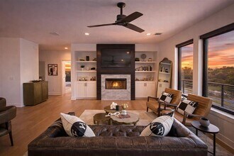 8501 Bronco Ln in Lago Vista, TX - Building Photo - Building Photo