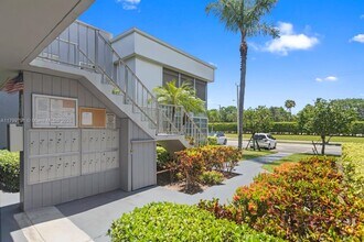 108 Flanders C in Delray Beach, FL - Building Photo - Building Photo