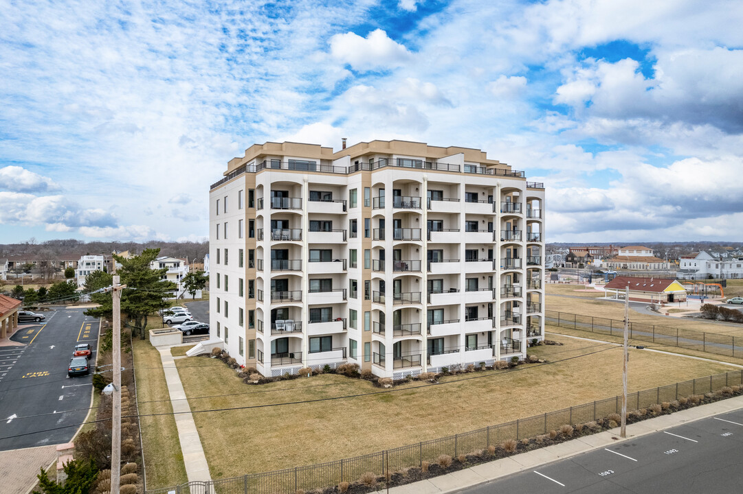 Sutton Place Condos in Long Branch, NJ - Building Photo