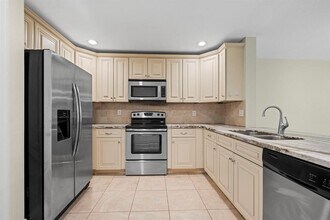 3057 NW 103rd Ln in Coral Springs, FL - Building Photo - Building Photo