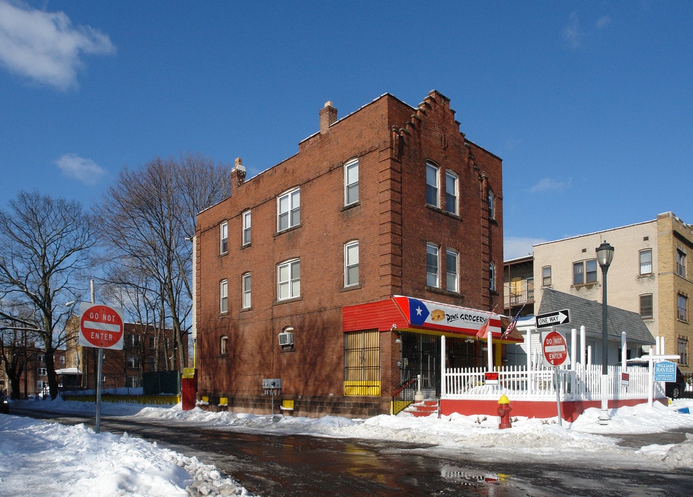 451 Washington St in Hartford, CT - Building Photo
