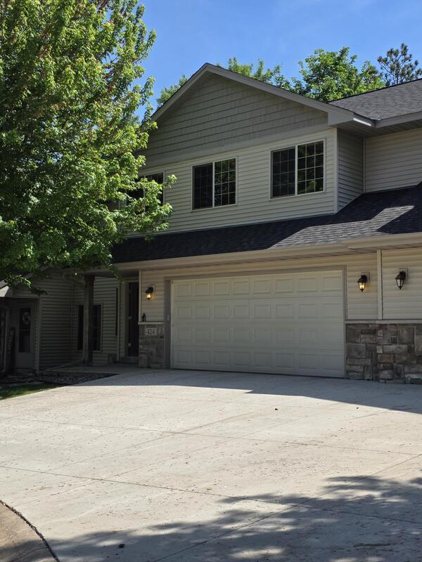 property at 424 Cedar Pl