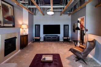 111 N Main St in Royal Oak, MI - Building Photo - Building Photo