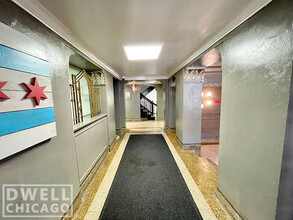 2606 N Kimball Ave, Unit 1B in Chicago, IL - Foto de edificio - Building Photo
