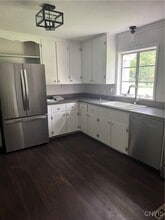 6891 Woodchuck Hill Rd in Fayetteville, NY - Building Photo - Building Photo