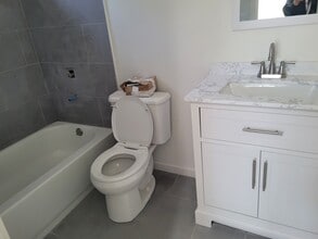 15406 Longworth Ave in Norwalk, CA - Building Photo - Building Photo