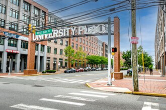 46 Van Houten Ave, Unit Lower Level in Jersey City, NJ - Building Photo - Building Photo