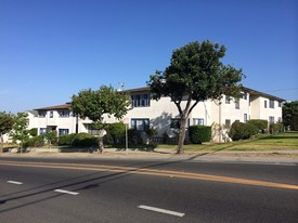 2520 Ocean Park Blvd Apartments