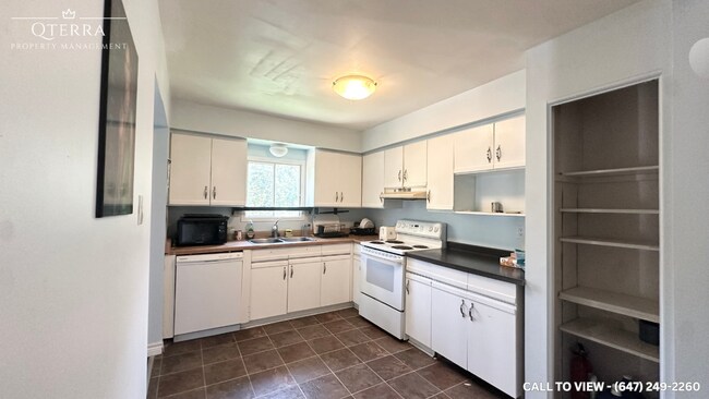 199 Olympic Cres in London, ON - Building Photo - Building Photo